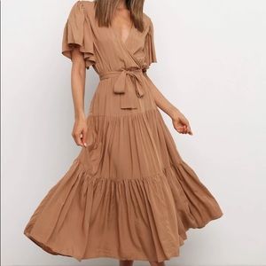 NWT Petal and Pup Barker midi dress